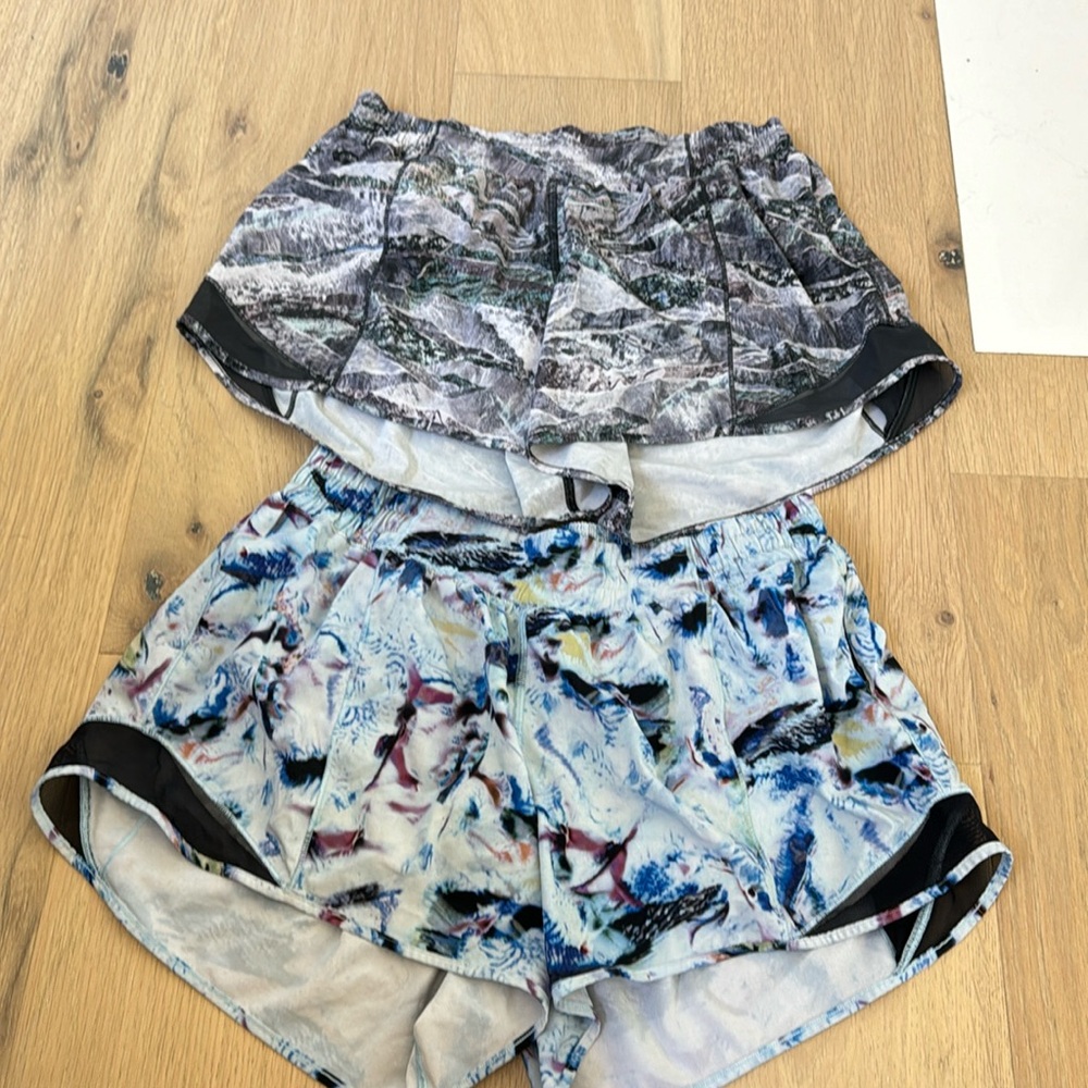 TWO LULULEMON Hotty Hot Low-Rise Lined Shorts 4”